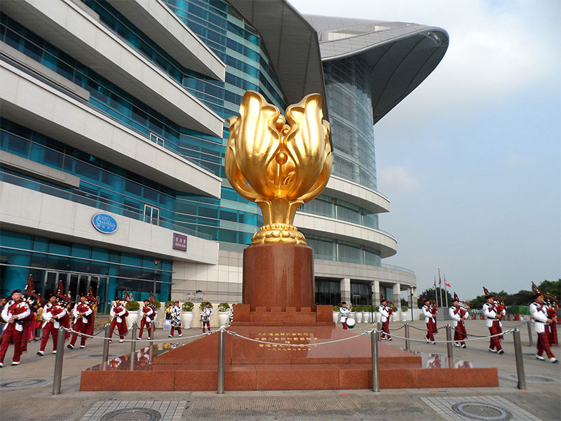 Quảng trường Golden Bauhinia - hình cây hoa dương tử kinh