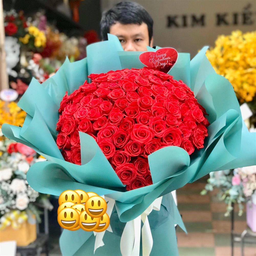 bó hoa hồng đỏ lãng mạn gửi đến người mình yêu
