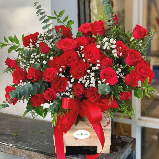 Hoa giỏ hồng đỏ - HG49