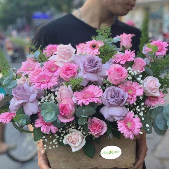 Hoa giỏ hồng dâu-HG86