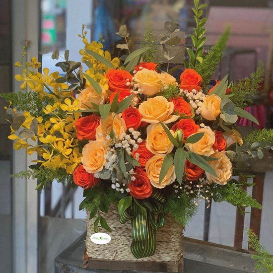 Hoa giỏ hồng đỏ cam,mỡ gà- HG89