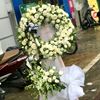Vòng hoa viếng hồng trắng, lan trắng- KV03