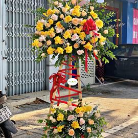 Kệ hoa chúc mừng hồng đỏ,kem-KH31