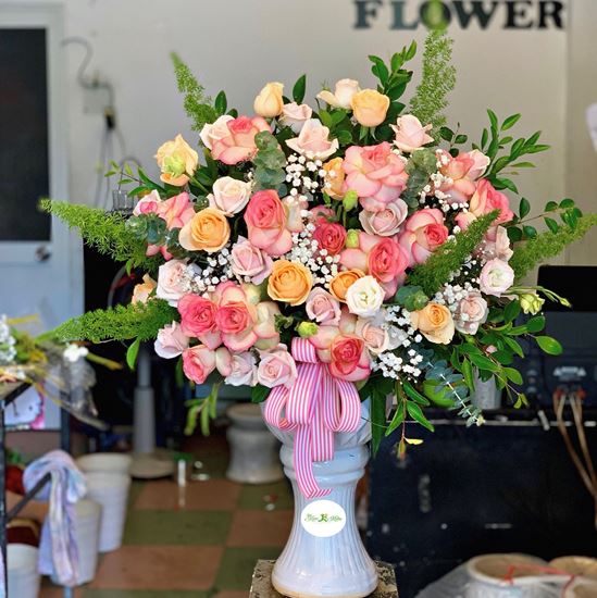 Bình hoa hồng son môi- BI35