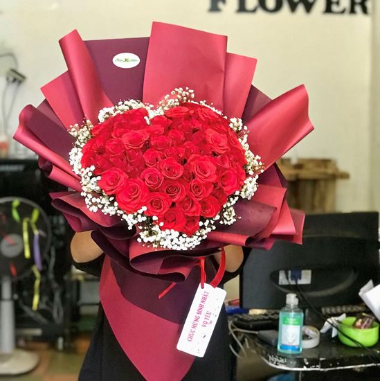 Bó hoa hồng đỏ hình trái tim-HB86
