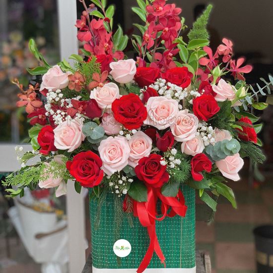 Hoa giỏ hồng kem,đỏ,lan đỏ-HG124