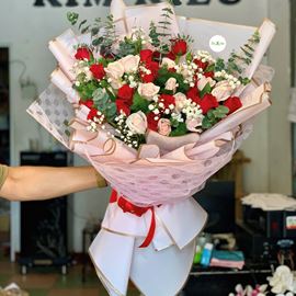 Bó hoa hồng kem đỏ-HB101