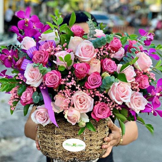Hoa giỏ hồng đậm, hồng kem- HG111