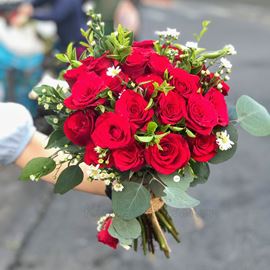 Bó hoa cưới hồng đỏ - HC43