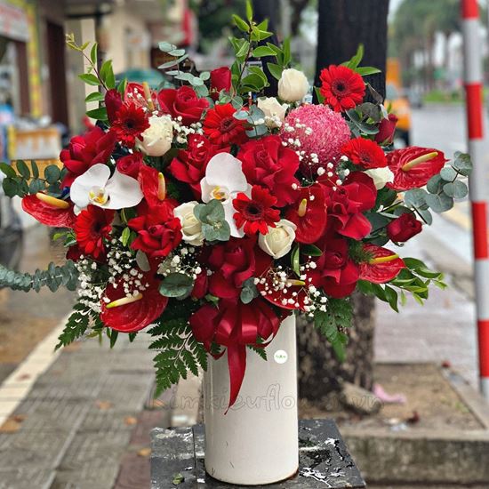 Bình hoa hồng đỏ, môn đỏ - HQ83