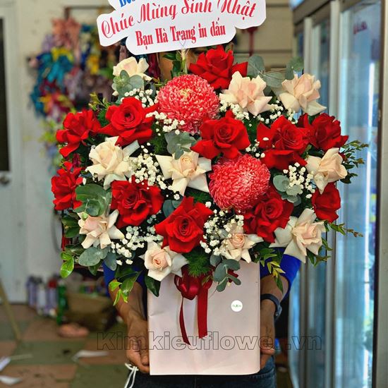 Giỏ hoa cúc mẫu đơn đỏ , hoa hồng - HG320
