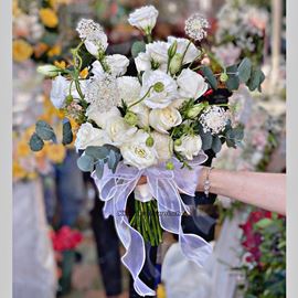 Bó hoa cưới cát tường, hoa hồng - HC77