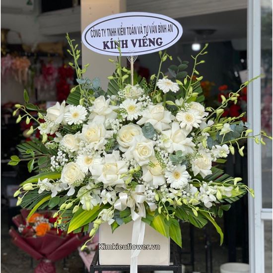 giỏ hoa viếng tone trắng - GV04