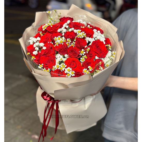 Bó hoa hồng đỏ mix tana - HV46