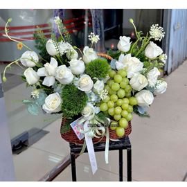 Giỏ hoa trái cây tone trắng xanh lá - HTC25