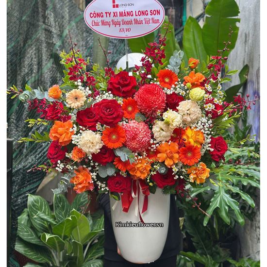 Bình hoa chúc mừng tone đỏ mix cát tường xoắn - BI362