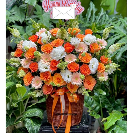 Giỏ hoa chúc mừng tone trắng cam - HG961