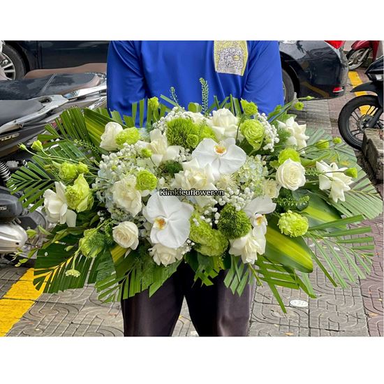 Đĩa hoa chúc mừng tone xanh lá mix lan hồ điệp - ĐH47