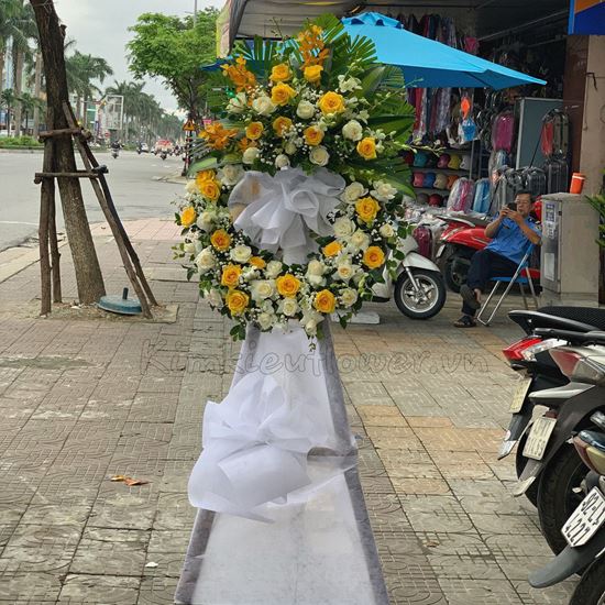 Vòng hoa viếng hồng trắng, vàng-KV42