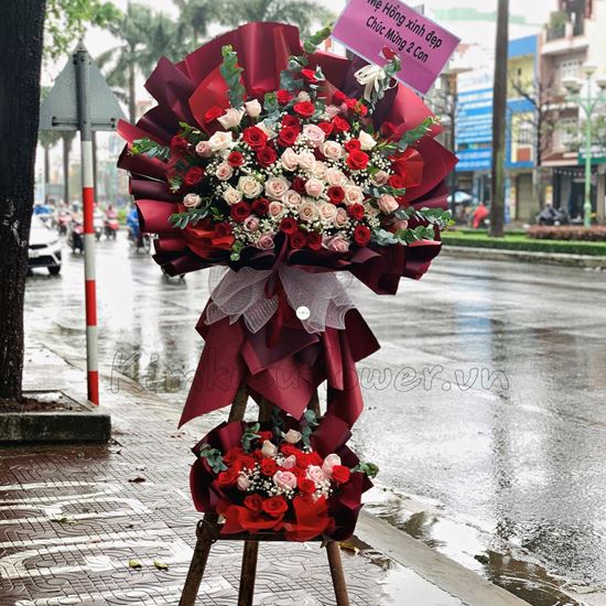 Kệ hoa hồng đỏ, kem-KH39