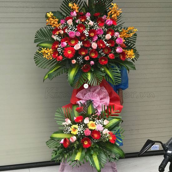 Kệ hoa đồng tiền đỏ, hoa hồng, lan vàng - KH47