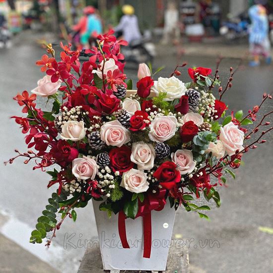 Lẵng hoa hồng kem, đỏ- HG166