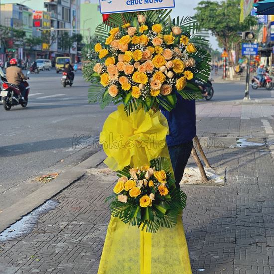 Kệ hoa hồng vàng, đồng tiền - KH58