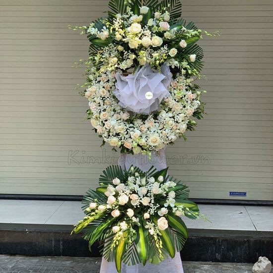 Vòng hoa viếng hồng kem, lan trắng - KV73