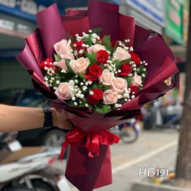 Bó hoa hồng đỏ, kem - HB197