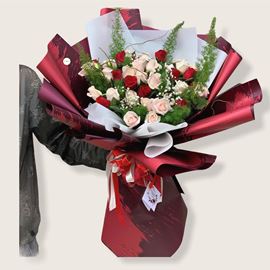 Bó hoa hồng đỏ, kem - HB140