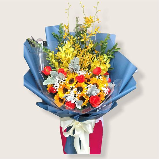 Bó hoa hướng dương,hồng mix lan vàng nhện- HB36