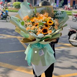 Bó hoa hướng dương, hồng mỡ gà - HB209