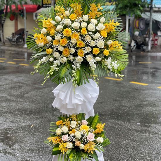 Kệ hoa viếng hồng vàng, hồng trắng - KV82