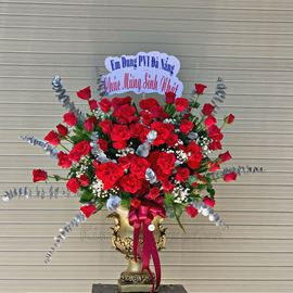 Bình hoa hồng đỏ - BI123