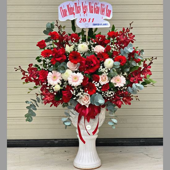 Bình hoa hồng đỏ, pingpong - BI148