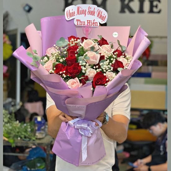 Bó hoa hồng đỏ kem - HB252