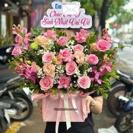 giỏ hoa tone hồng mix lan tím - HG888