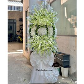 Vòng hoa chia buồn lan trắng - KV286