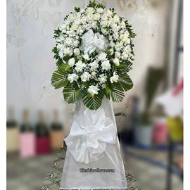 Vòng hoa chia buồn tone trắng - KV288