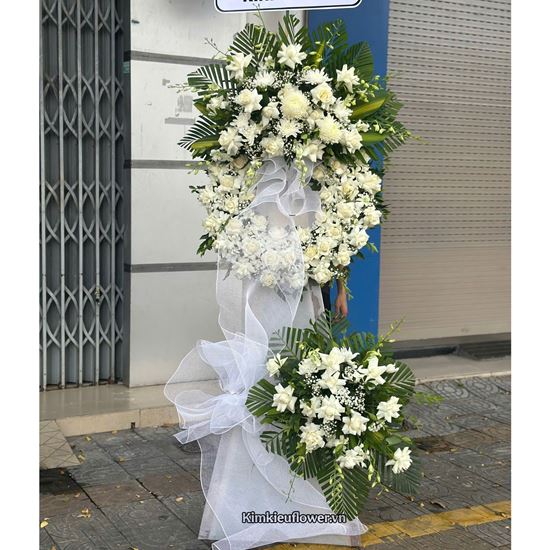 Vòng hoa chia buồn tone trắng - KV304
