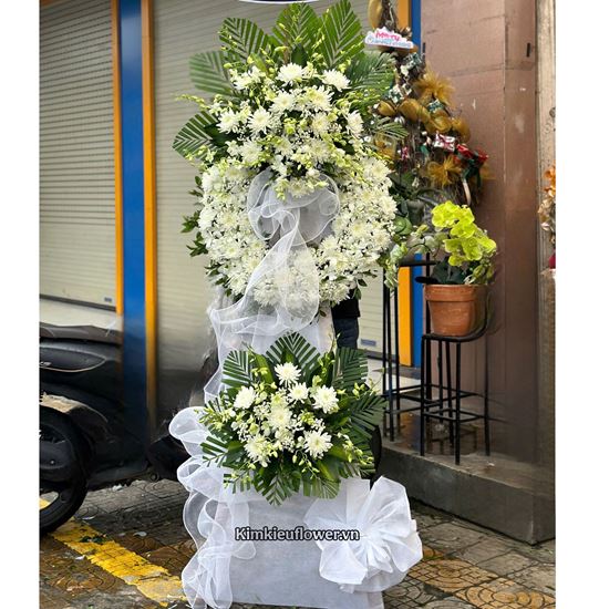 Vòng hoa chia buồn cúc trắng mix lan trắng - KV315
