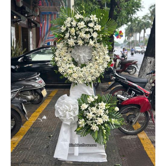 Vòng hoa chia buồn tone trắng - KV319