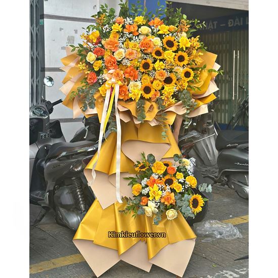 Kệ hoa chúc mừng tone vàng cam - KH443