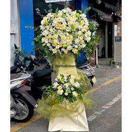 Kệ hoa chúc mừng tone victo vàng mix xanh lá - KH446