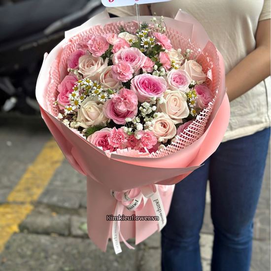 Bó hoa tone hồng kem kiểu bó tròn - HB892