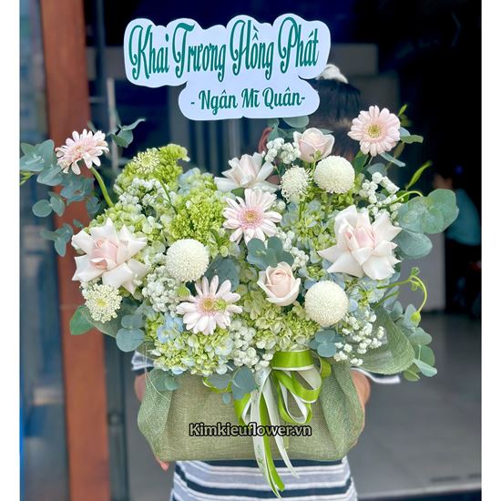 Giỏ hoa chúc mừng cẩm tú cầu mix pingpong trắng - HG905