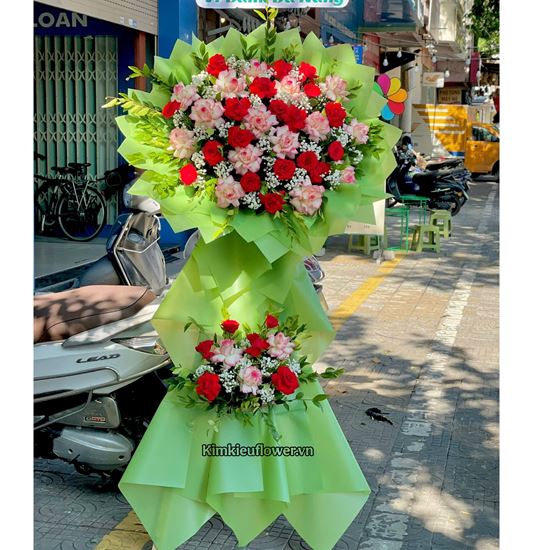 Kệ hoa chúc mừng đỏ pháp mix hồng hỷ - KH472