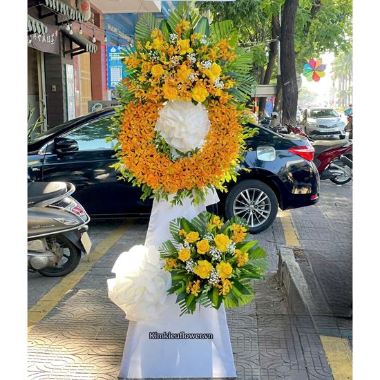 Vòng hoa viếng lan vàng - KV339