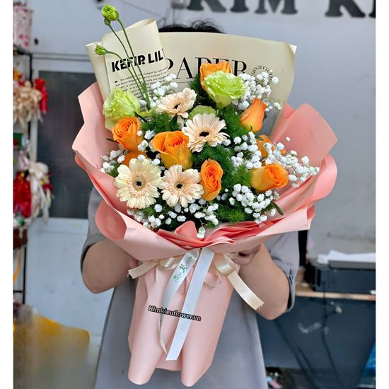 Bó hoa chúc mừng hồng cam mix cát tường xanh - HB1038