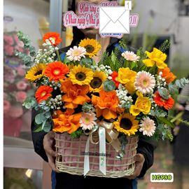 Giỏ hoa chúc mừng tone vàng cam - HG980